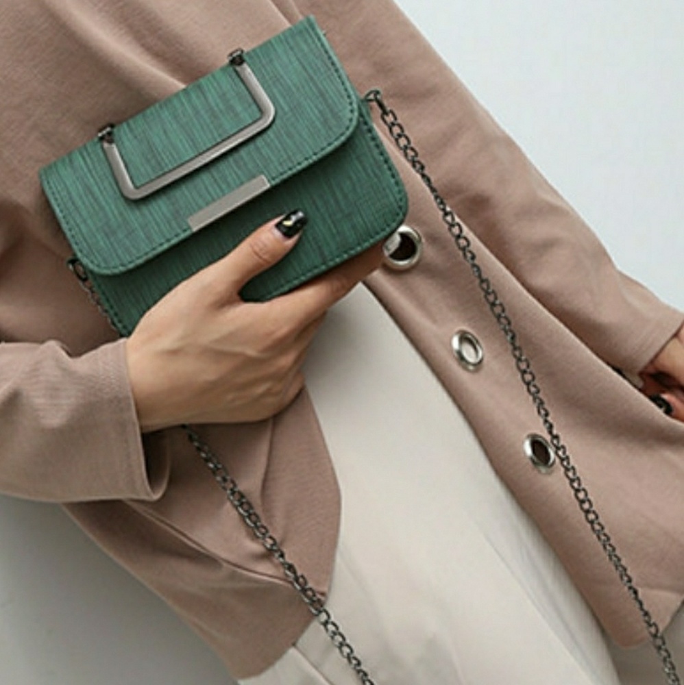 🆕️Green Crossbody Bag